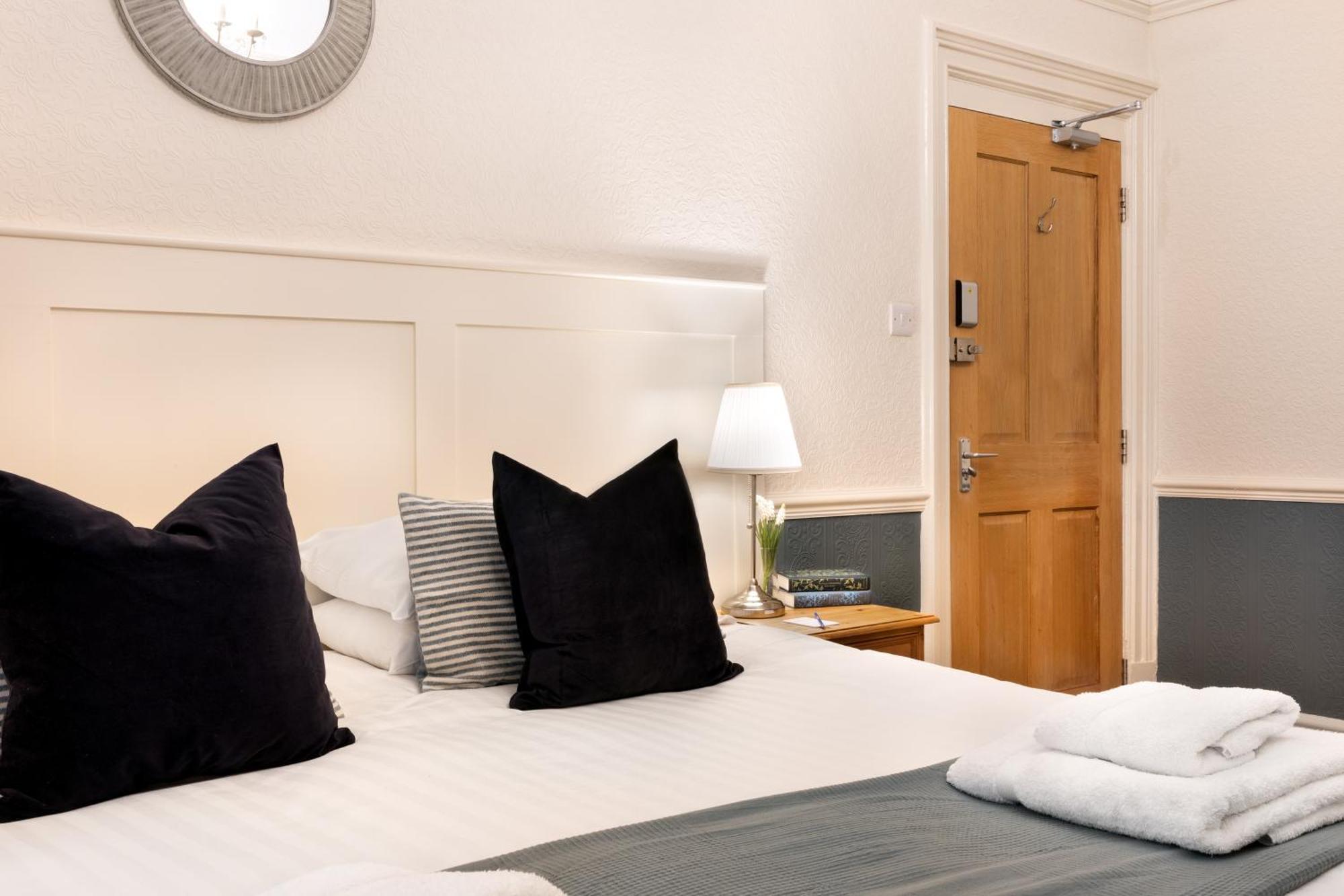 Fountains Guest House - Harrogate Stays 外观 照片